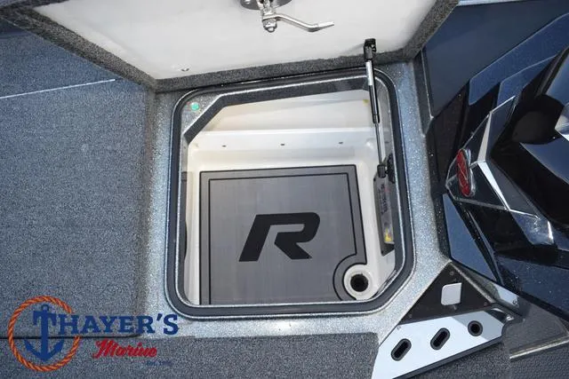 Slide: The Image of Ranger Z521R 2023 - 16