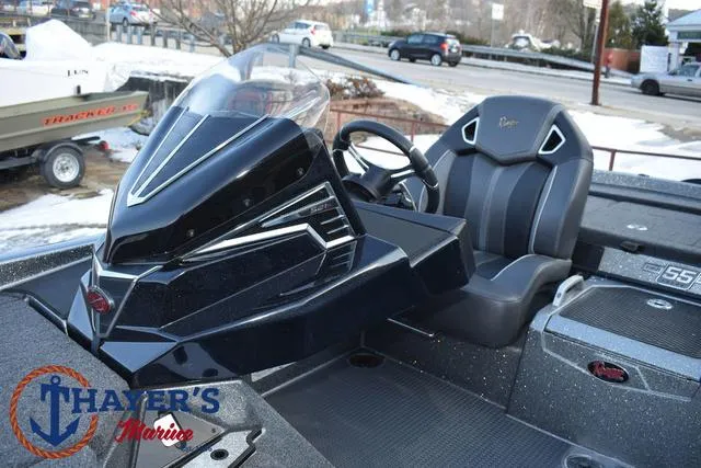 Slide: The Image of Ranger Z521R 2023 - 22