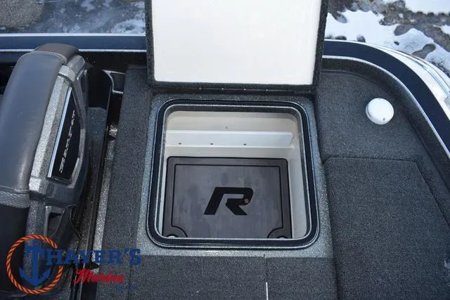 Slide: The Image of Ranger Z521R 2023 - 32