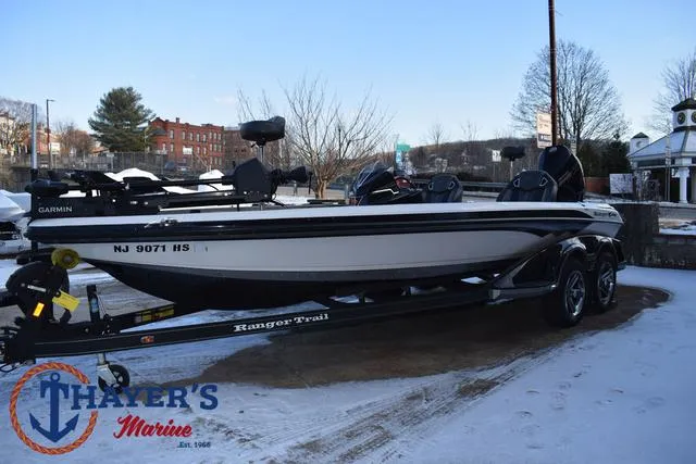 Slide: The Image of Ranger Z521R 2023 - 7