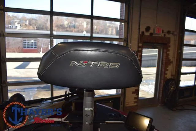 Slide: The Image of Nitro Z18 2019 boat seat in a garage setting. - 10