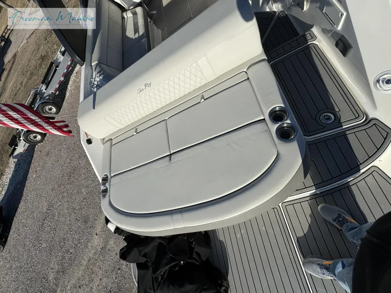 Slide: The Image of Sea Ray SLX 280 2020 - 55