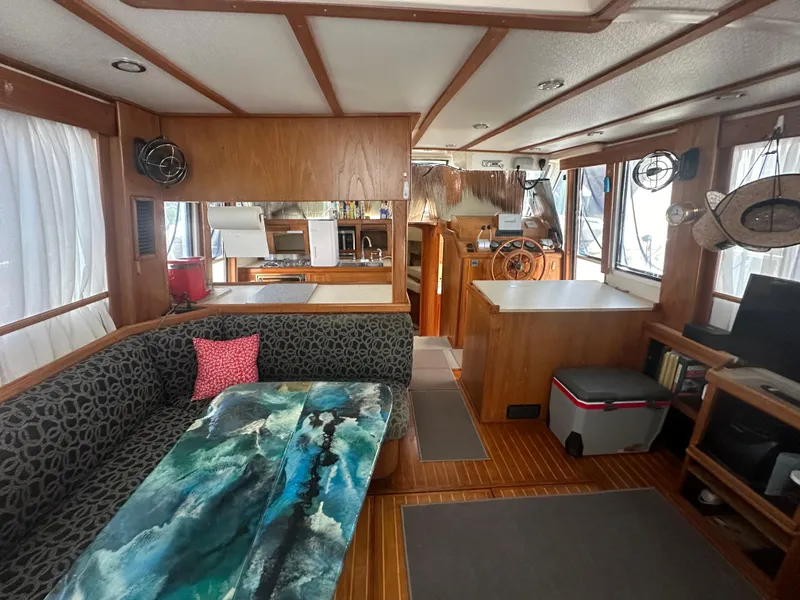 Slide: The Image of Mainship 430 Trawler 1999 - 55