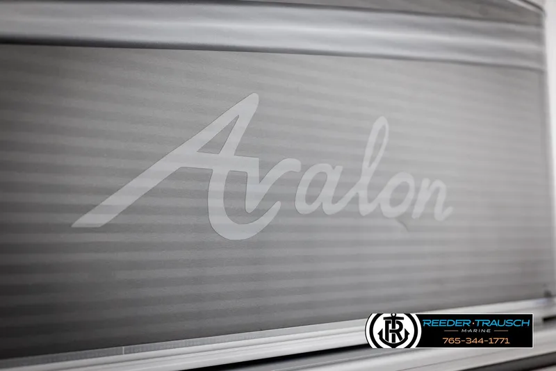 Slide: The Image of 2021 Avalon VLS QL logo on a sleek metallic surface, featuring Reeder-Trausch Marine branding. - 45