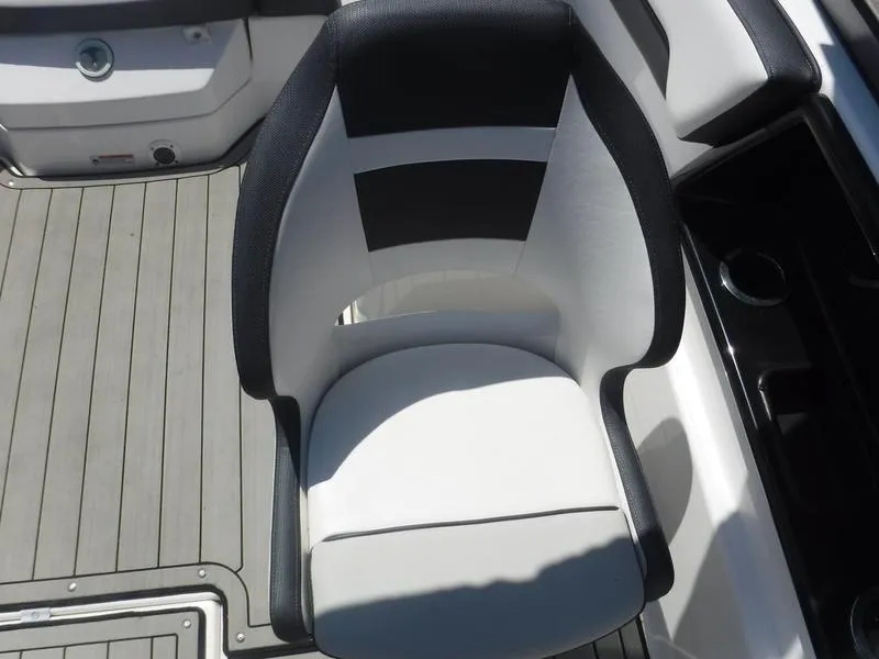 Slide: The Image of Yamaha 195S 2020 - 11