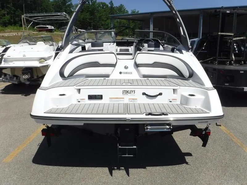 Slide: The Image of Yamaha 195S 2020 - 4