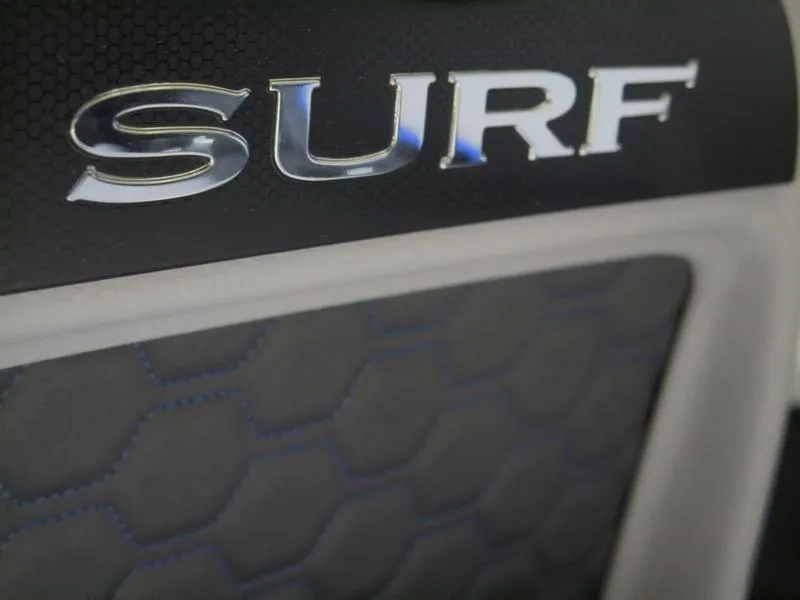 Slide: The Image of Cobalt R4 Surf 2024 - 25