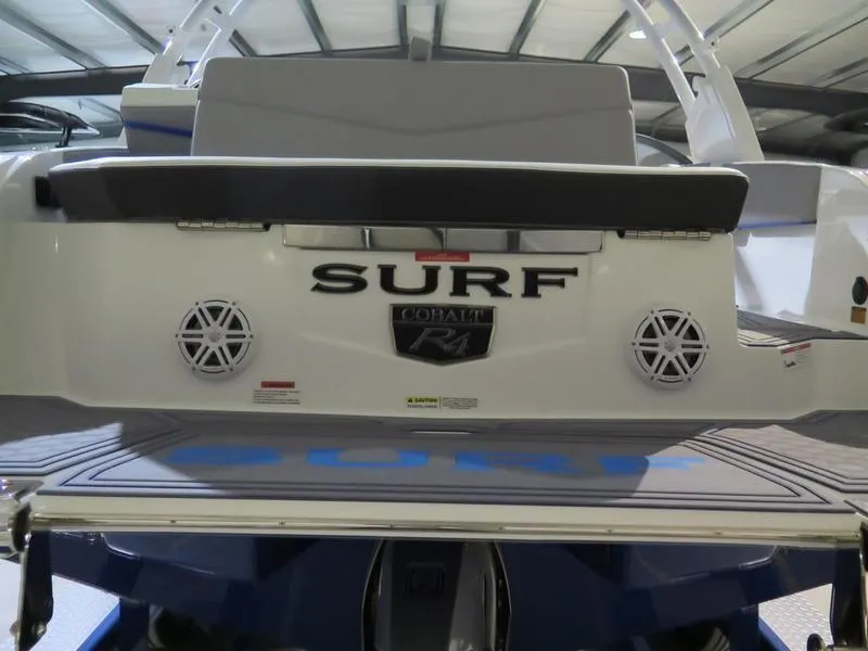 Slide: The Image of Cobalt R4 Surf 2024 - 35