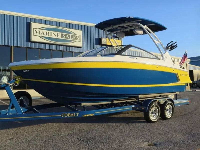 Slide: The Image of Cobalt R4 Surf 2024 - 37