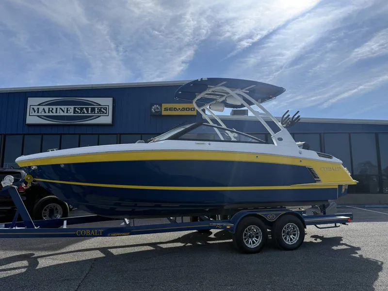 Slide: The Image of Cobalt R4 Surf 2024 - 50