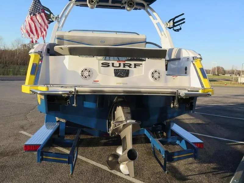 Slide: The Image of Cobalt R4 Surf 2024 - 6