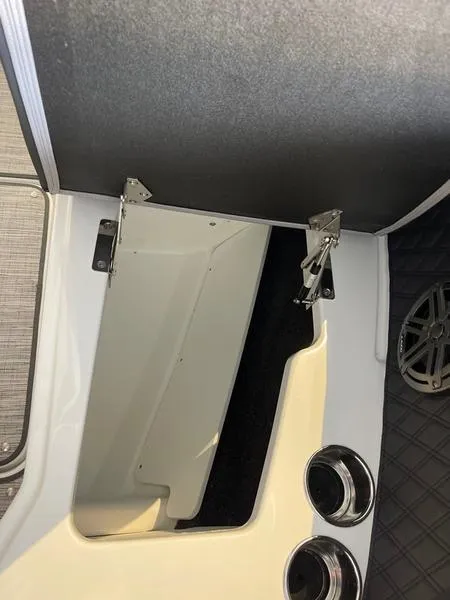 Slide: The Image of Cobalt R6 2025 - 15