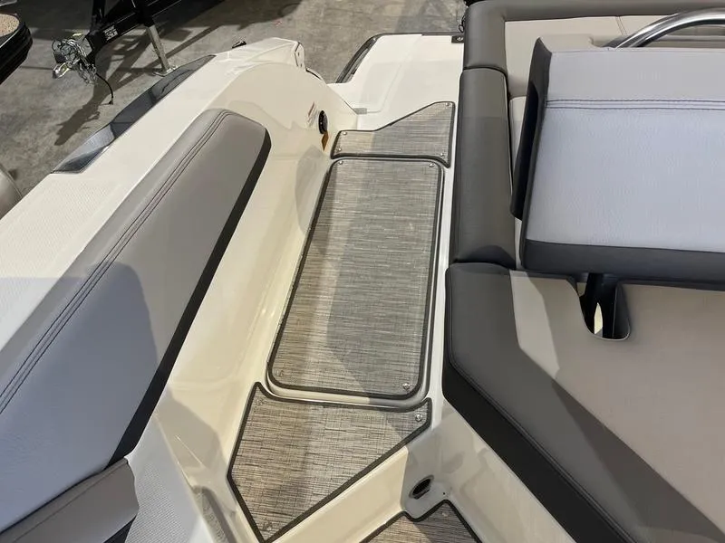 Slide: The Image of Cobalt R6 2025 - 37