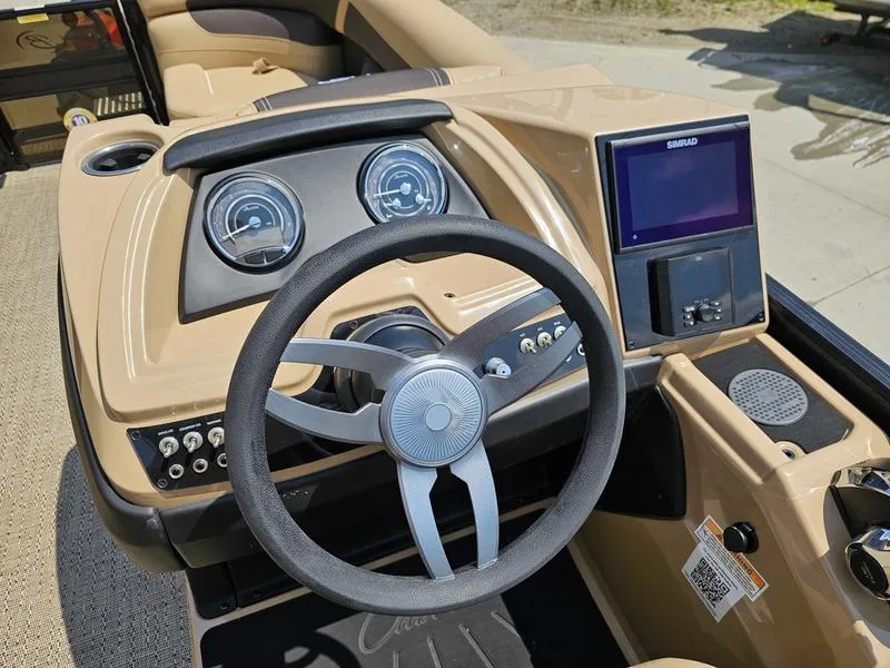 Slide: The Image of Barletta CABRIO C24UE 2025 - 13