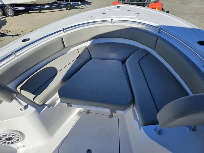 Slide: The Image of Sportsman Heritage 231 Center Console 2025 - 19