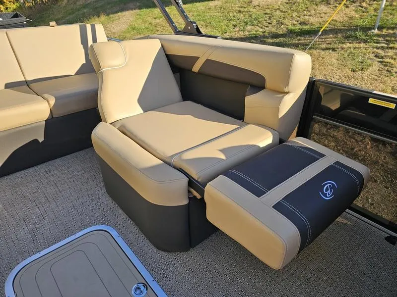 Slide: The Image of Barletta Cabrio C22U 2025 - 18