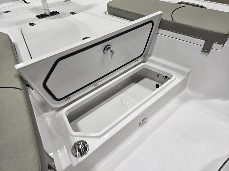 Slide: The Image of Sportsman Masters 227 Bay Boat 2025 - 10