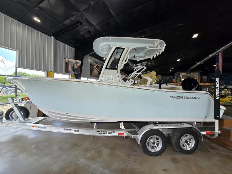 The Image of Sportsman Open 212 Center Console 2025 - 1