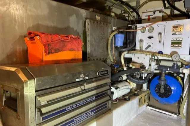 Slide: The Image of Kadey-Krogen 48 Whaleback 1997 - 79