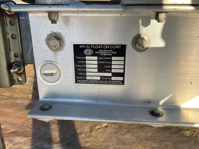 Slide: The Image of Label on Ocean Craft Marine 9.5 M trailer, manufactured by Float-On Corp, 2017. - 30