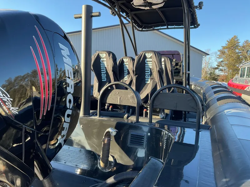 Slide: The Image of Ocean Craft Marine 9.5 M boat, 2017 model, featuring Mercury engine and Ullman seats. - 5