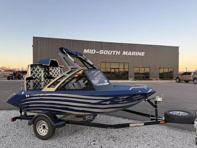 The Image of CP JET 12 SIDEKICK 2024 - 1