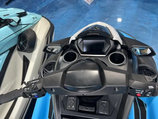 Slide: The Image of Yamaha FX SVHO 2025 - 11