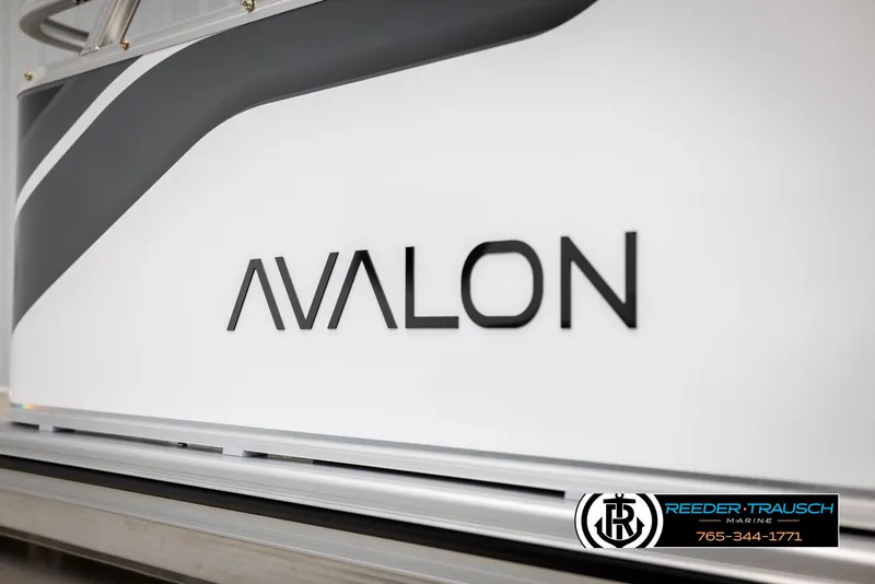 Slide: The Image of 2025 Avalon VEN CR boat with sleek design and branding. - 38