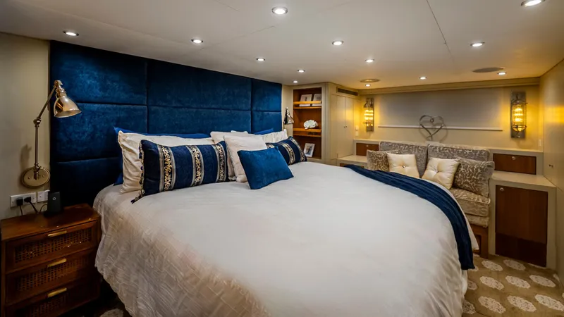 Slide: The Image of Stephens Brothers Expedition 1975 - 116