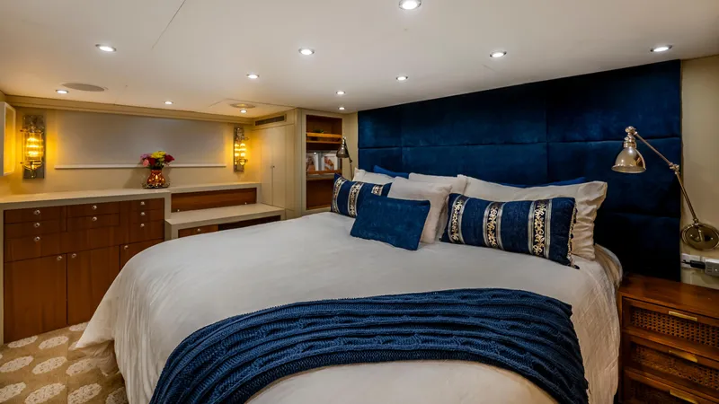 Slide: The Image of Stephens Brothers Expedition 1975 - 117