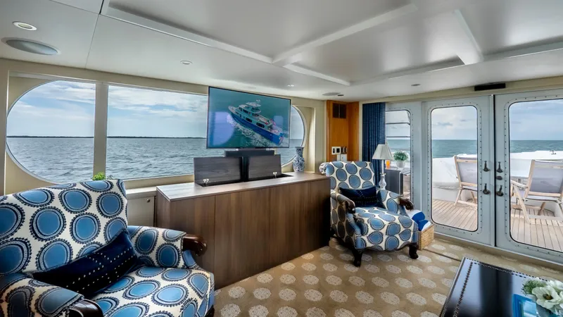 Slide: The Image of Stephens Brothers Expedition 1975 - 70