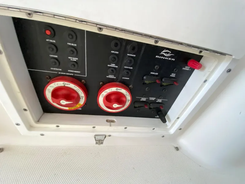 Slide: The Image of Control panel of a 2008 Rinker 280 Express Cruiser boat. - 27