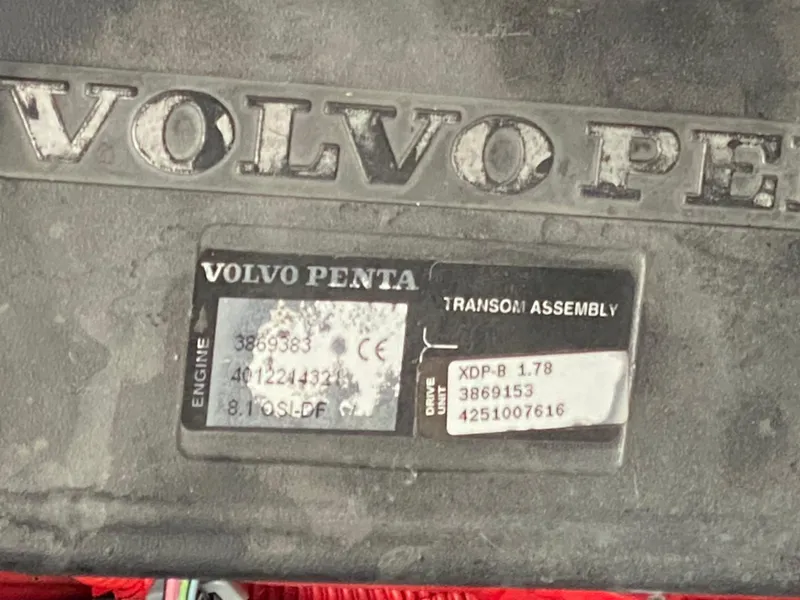 Slide: The Image of Volvo Penta engine label on 2008 Rinker 280 Express Cruiser transom assembly. - 44