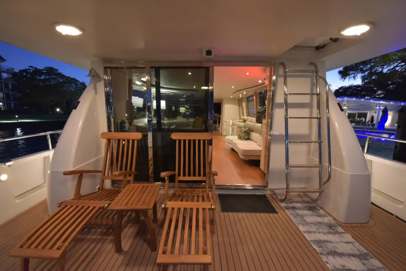 Slide: The Image of Lazzara Yachts 76 Lazzara motor yacht 1994 - 100