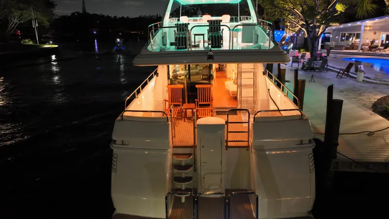 Slide: The Image of Lazzara Yachts 76 Lazzara motor yacht 1994 - 116