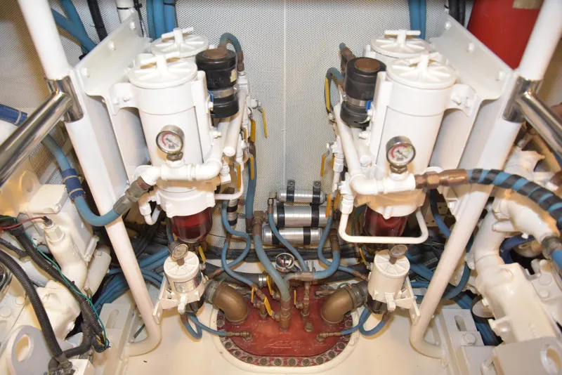 Slide: The Image of Lazzara Yachts 76 Lazzara motor yacht 1994 - 128