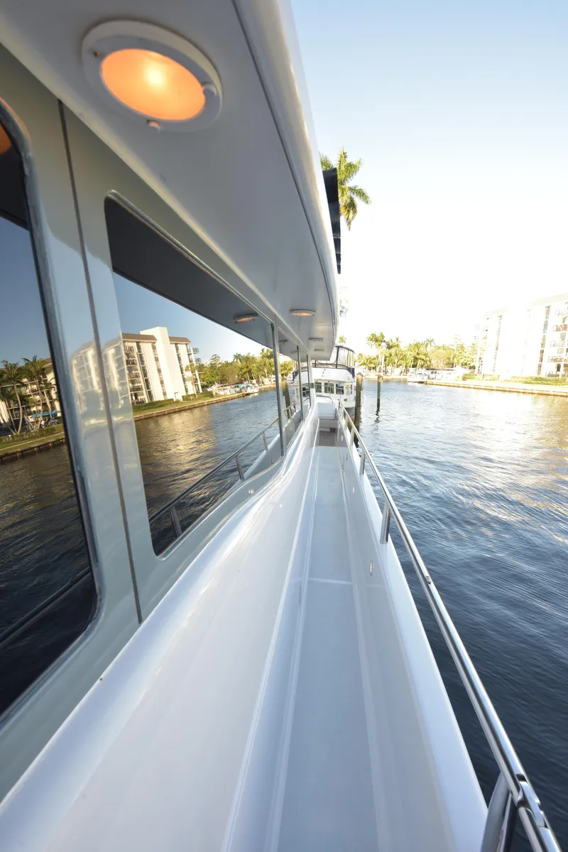 Slide: The Image of Lazzara Yachts 76 Lazzara motor yacht 1994 - 14