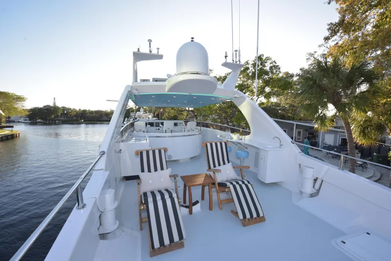 Slide: The Image of Lazzara Yachts 76 Lazzara motor yacht 1994 - 30