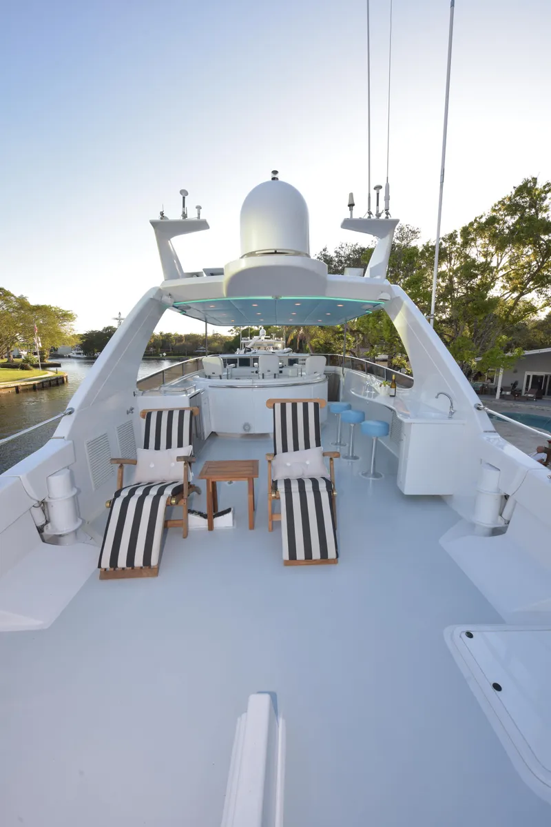 Slide: The Image of Lazzara Yachts 76 Lazzara motor yacht 1994 - 31