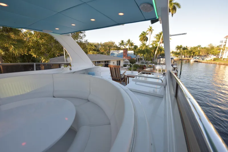 Slide: The Image of Lazzara Yachts 76 Lazzara motor yacht 1994 - 39