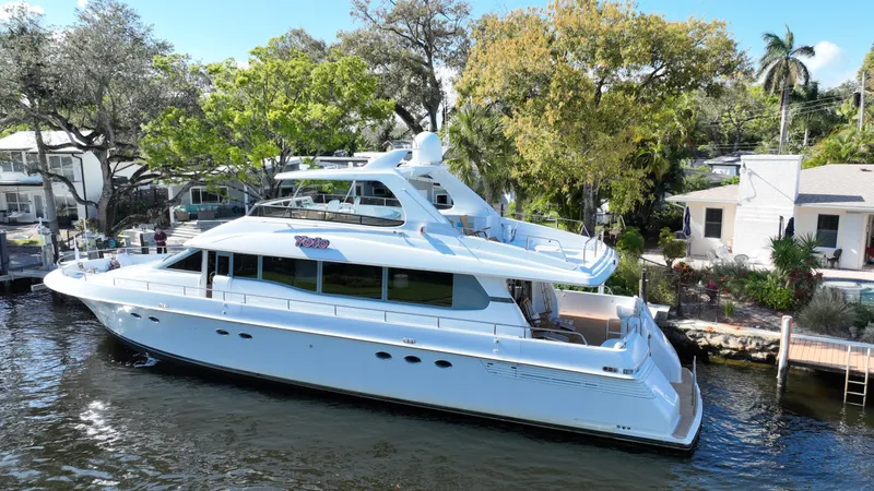 Slide: The Image of Lazzara Yachts 76 Lazzara motor yacht 1994 - 4