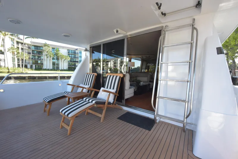 Slide: The Image of Lazzara Yachts 76 Lazzara motor yacht 1994 - 44