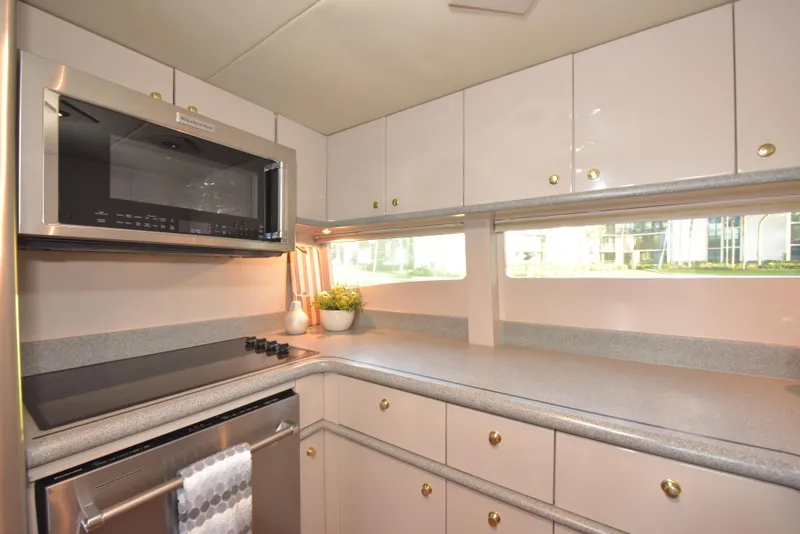 Slide: The Image of Lazzara Yachts 76 Lazzara motor yacht 1994 - 56