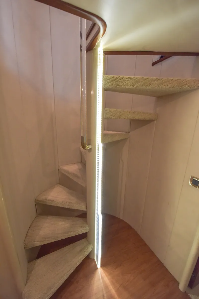 Slide: The Image of Lazzara Yachts 76 Lazzara motor yacht 1994 - 77