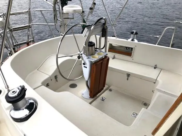 Slide: The Image of Cockpit starboard settee-helm - 13