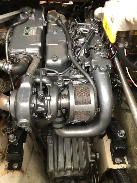 Slide: The Image of Yanmar diesel & transmission - 37