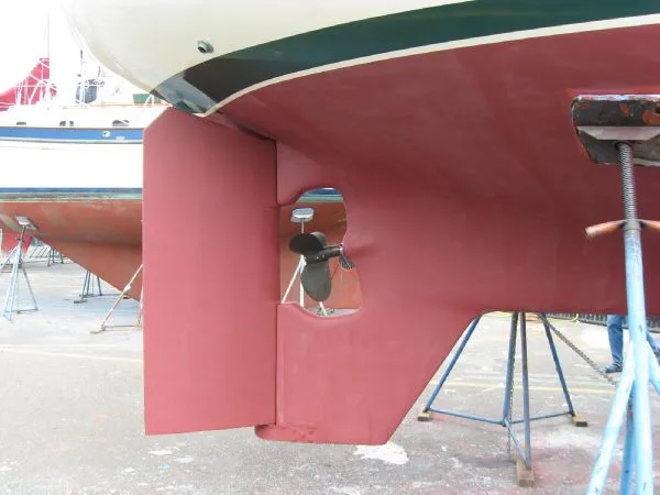 Slide: The Image of Prop and skeg hung rudder - 5