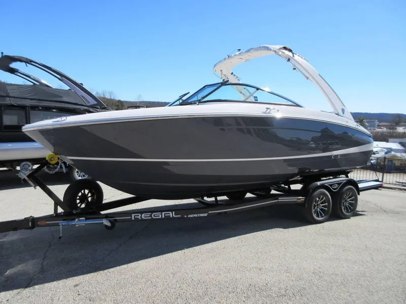 The Image of Regal LS4 Surf 2025 - 1