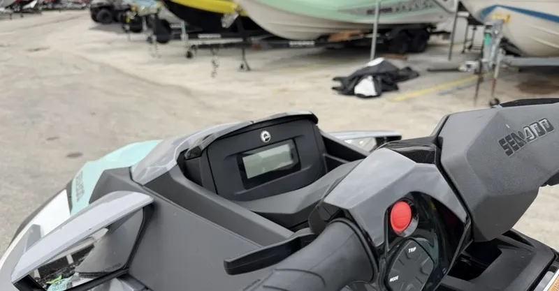 Slide: The Image of Sea-Doo GTX PRO 130 2025 - 8