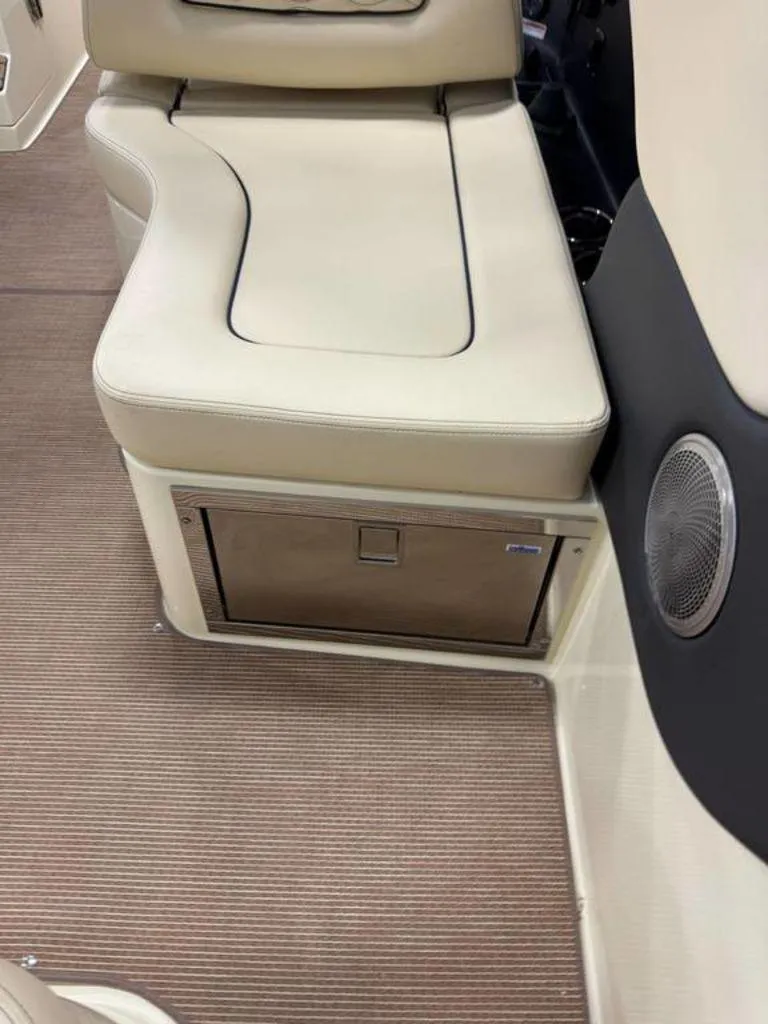 Slide: The Image of Chris-Craft Sportster 28 2025 - 6